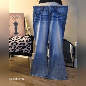 Daytrip Virgo flare jeans